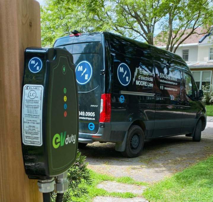 Installation de borne de recharge Montréal
